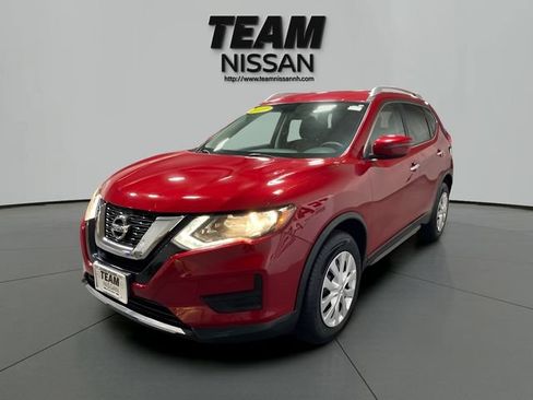 Used 2017 Nissan Rogue S w/ S Appearance Package AWD/4WD image 3