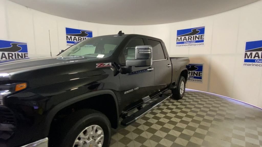 Used 2024 Chevrolet Silverado 2500 LTZ w/ LTZ Convenience Package AWD/4WD image 6