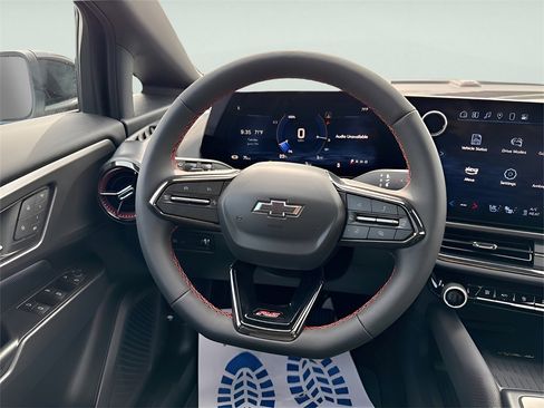 New 2025 Chevrolet Equinox EV RS image 15