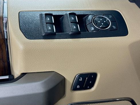 Used 2018 Ford F150 Lariat w/ Equipment Group 502A Luxury image 20