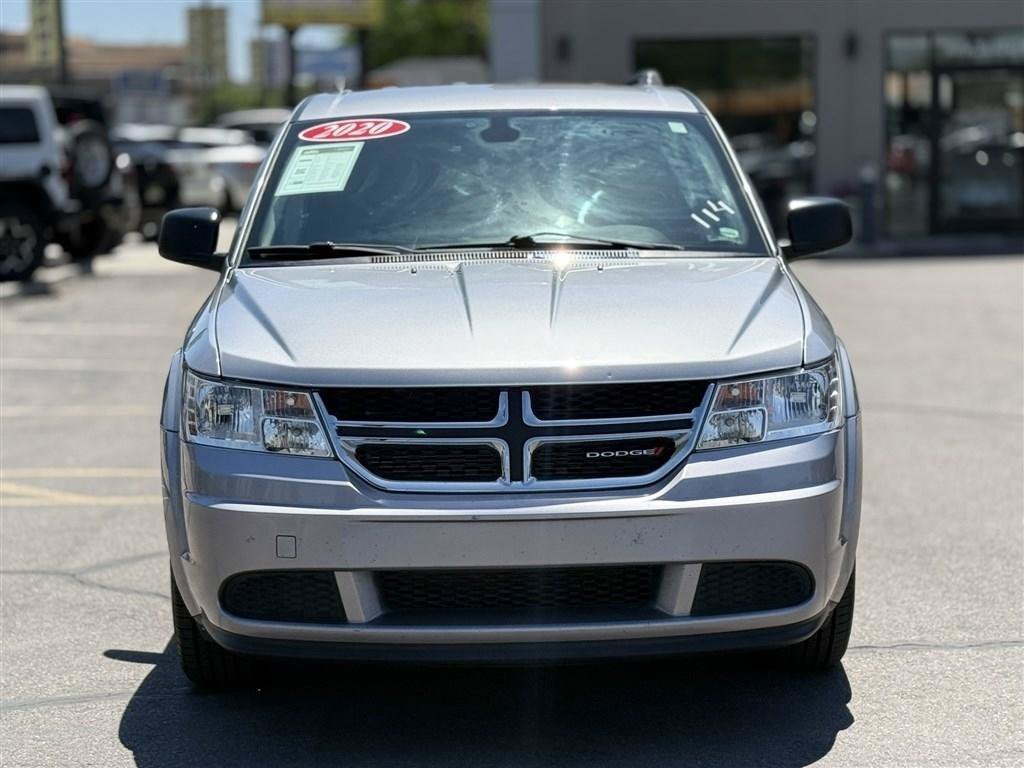 Used 2020 Dodge Journey SE FWD image 2