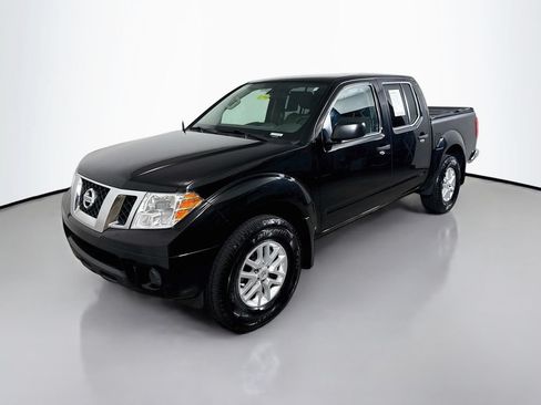 Used 2019 Nissan Frontier SV AWD/4WD image 3