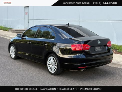 Used 2013 Volkswagen Jetta TDI FWD image 4