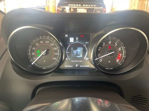 Used 2019 Jaguar F-TYPE Coupe image 11