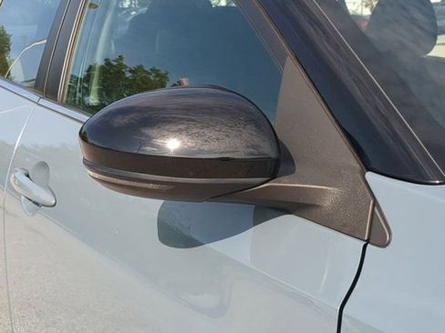 Used 2024 Nissan Sentra SR FWD image 11