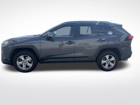 Used 2020 Toyota RAV4 XLE w/ XLE Grade Weather Package AWD/4WD image 8