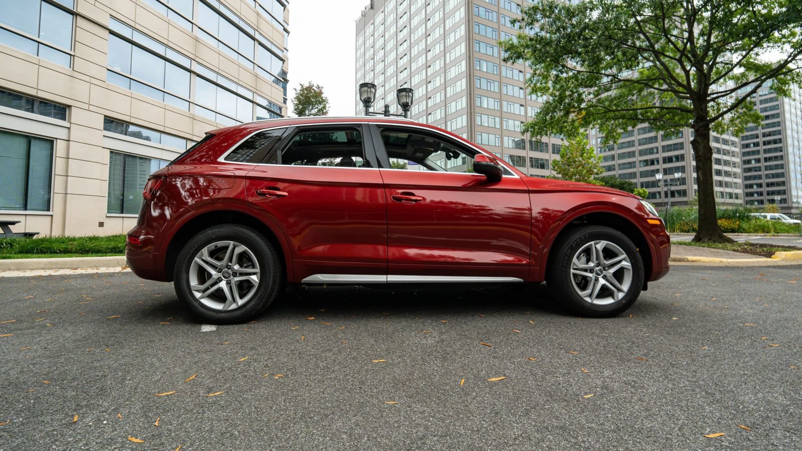 Used 2018 Audi Q5 2.0T Premium Plus AWD/4WD image 2
