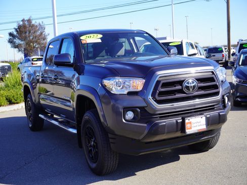 Used 2022 Toyota Tacoma SR5 image 1