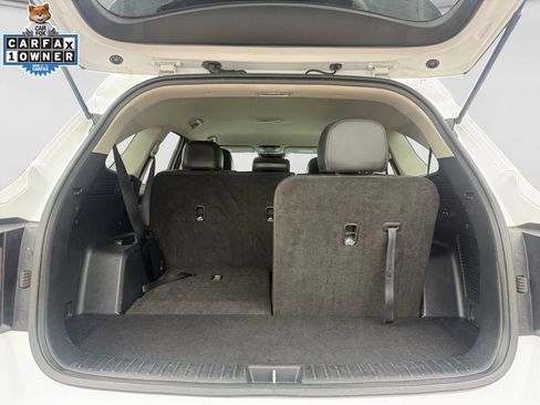 Certified 2024 Kia Sorento S FWD image 18