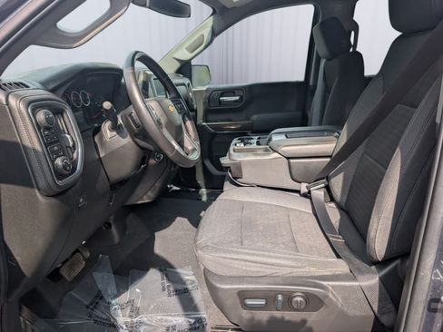 Certified 2022 Chevrolet Silverado 1500 LT AWD/4WD image 17