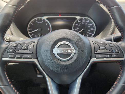 Used 2024 Nissan Sentra SR w/ SR Premium Package FWD image 19