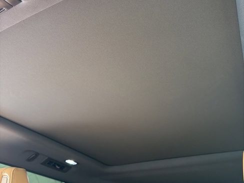 Used 2021 Cadillac Escalade Sport w/ LPO, Illumination Package image 16