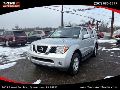 Used 2005 Nissan Pathfinder SE w/ (G01) SE Comfort Pkg image 1
