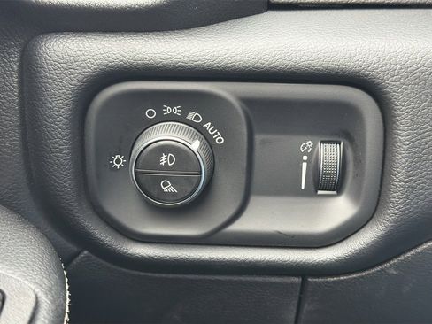 New 2026 RAM 2500 Big Horn AWD/4WD image 16