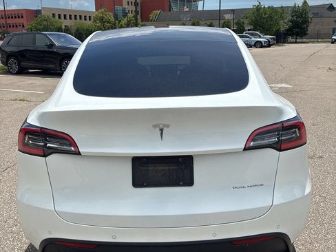 Used 2020 Tesla Model Y Long Range AWD/4WD image 9