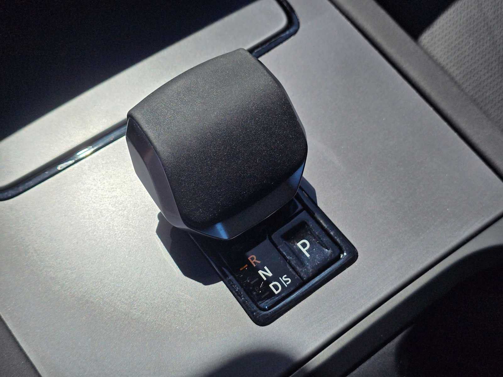 Used 2025 Land Rover Discovery Sport S AWD/4WD image 35