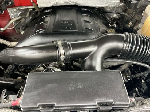 Used 2013 Ford F150 XLT w/ XLT Chrome Pkg image 23