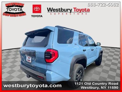 Used 2025 Toyota 4Runner SR5 AWD/4WD image 5