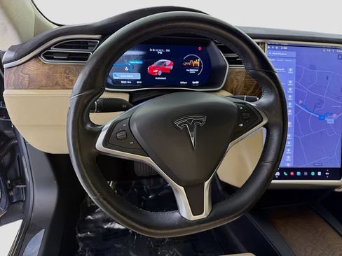Used 2017 Tesla Model S 60 RWD image 12