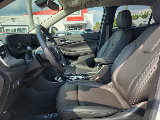 Used 2024 Buick Encore GX Sport Touring w/ Comfort Package FWD image 17