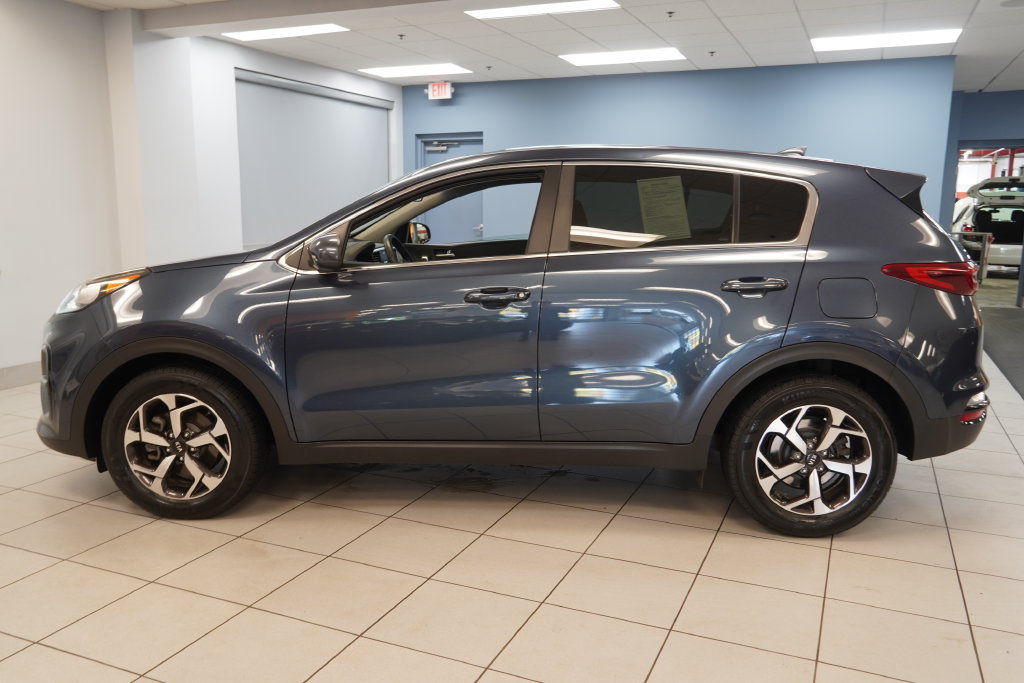 Used 2021 Kia Sportage LX FWD image 2