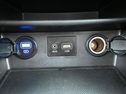 Used 2021 Hyundai Kona SE FWD image 18