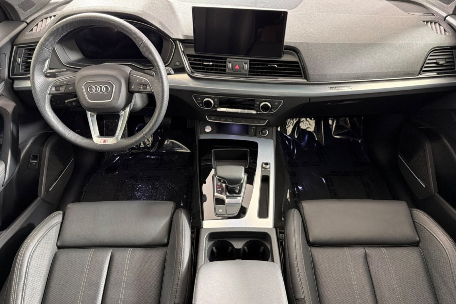 Used 2024 Audi Q5 2.0T Premium Plus w/ Premium Plus Package AWD/4WD image 12