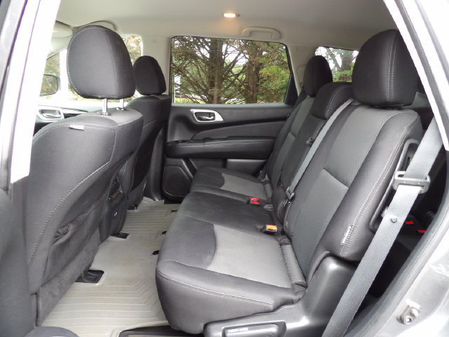 Used 2019 Nissan Pathfinder S AWD/4WD image 12