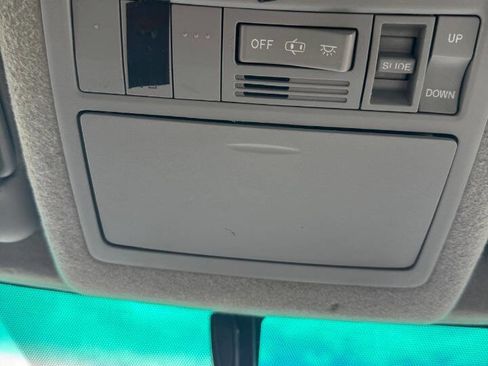 Used 2013 Toyota Highlander SE image 36