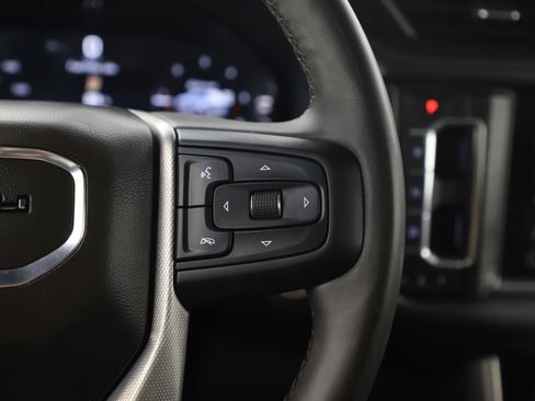 Used 2023 GMC Yukon XL Denali AWD/4WD image 29