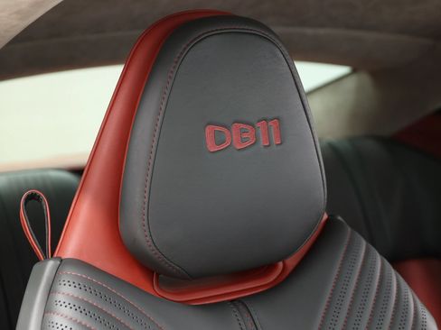 Used 2017 Aston Martin DB11 V12 RWD image 85