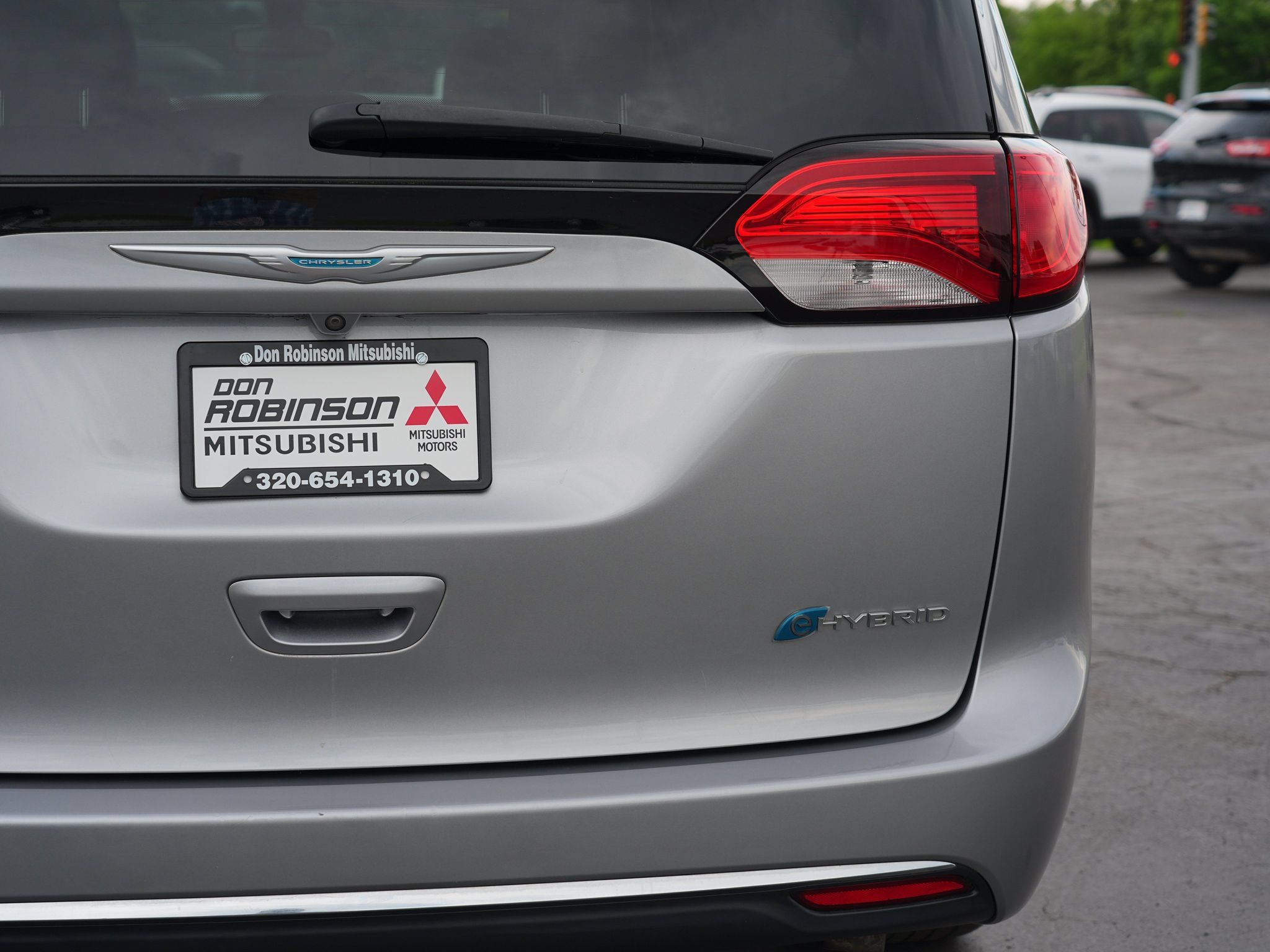 Used 2017 Chrysler Pacifica Touring Plus FWD image 11