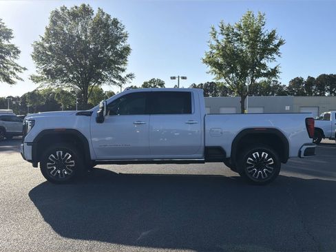 Used 2026 GMC Sierra 2500 Denali Ultimate AWD/4WD image 7