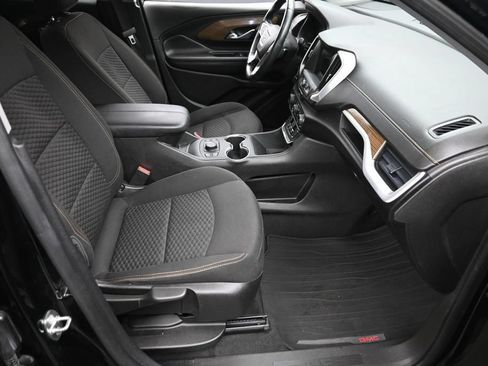 Used 2018 GMC Terrain SLE w/ Driver Convenience Package FWD image 9