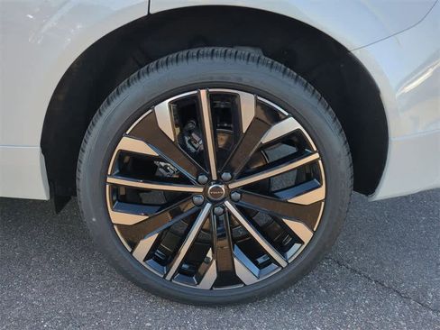 New 2026 Volvo XC60 B5 Ultra w/ Protection Package Premier image 6