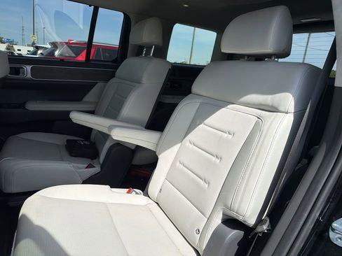 Used 2025 Hyundai Santa Fe Calligraphy image 14