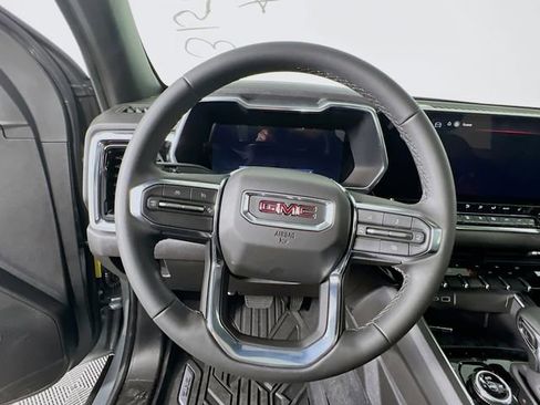 New 2026 GMC Canyon Elevation w/ Convenience Package image 9