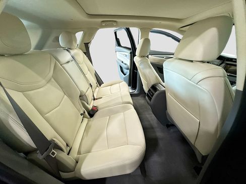 Used 2021 Cadillac XT5 Premium Luxury w/ LPO, Floor Liner Package AWD/4WD image 33