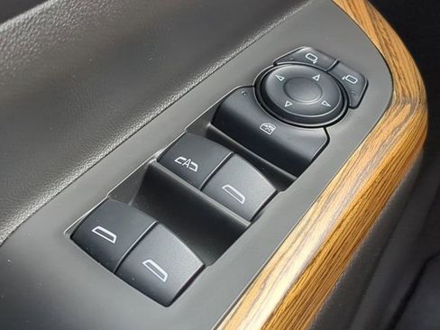 Used 2017 GMC Acadia Denali w/ Technology Package image 25