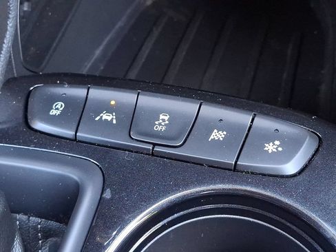 Used 2023 Chevrolet TrailBlazer LT FWD image 27