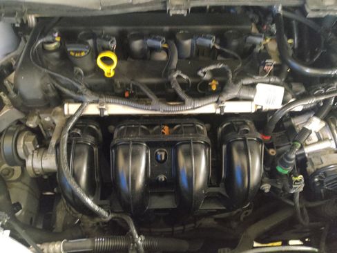 Used 2019 Ford Escape S FWD image 30
