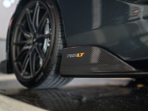 Used 2021 McLaren 765LT image 19