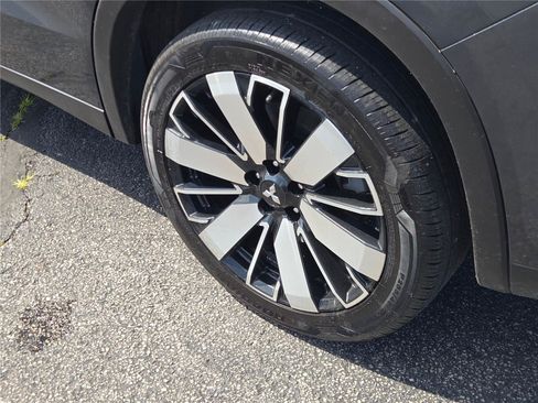 Used 2025 Mitsubishi Outlander SE AWD/4WD image 19