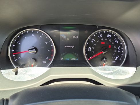 Used 2020 Toyota RAV4 XLE w/ XLE Grade Weather Package AWD/4WD image 21