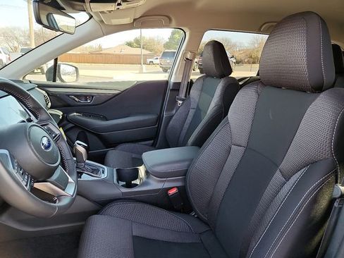 Used 2025 Subaru Outback Premium w/ Popular Package #1A image 13