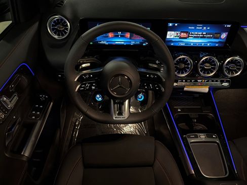 New 2026 Mercedes-Benz GLA 35 AMG 4MATIC image 13
