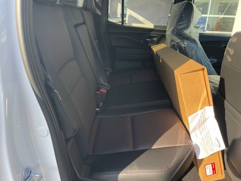 New 2026 Honda Ridgeline Black Edition image 14