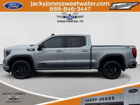 Used 2023 GMC Sierra 1500 Elevation AWD/4WD image 2