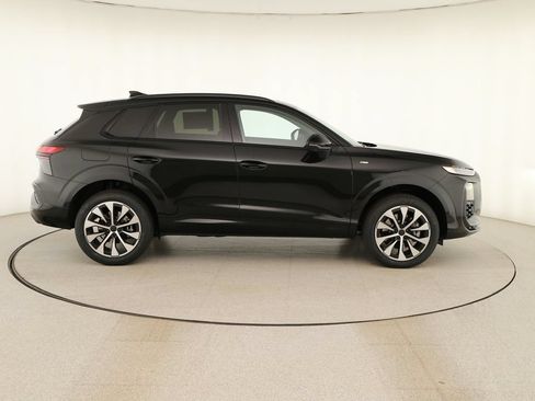 New 2026 Audi Q3 quattro 2.0T AWD/4WD image 8