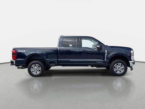 Used 2024 Ford F250 Lariat AWD/4WD image 2